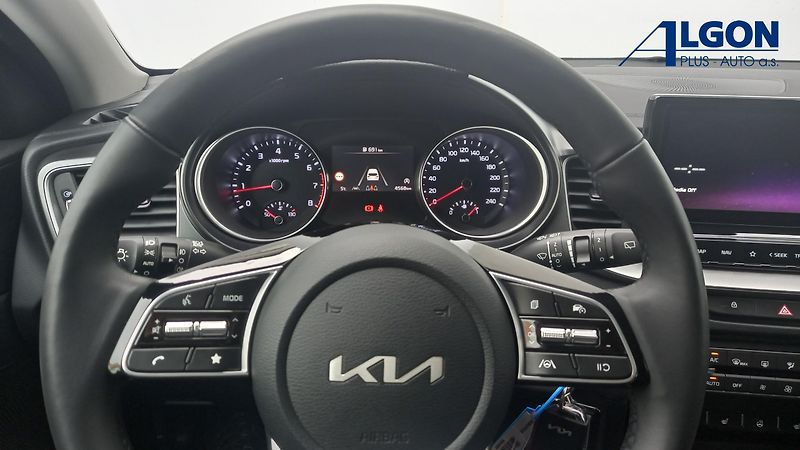 Kia Ceed SW (2025) 1,5 T-GDi GPF TOP - fotka 13 z 19
