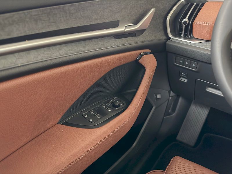 Škoda Kodiaq (2026) Exclusive Selection 2.0 TDI / - fotka 8 z 31