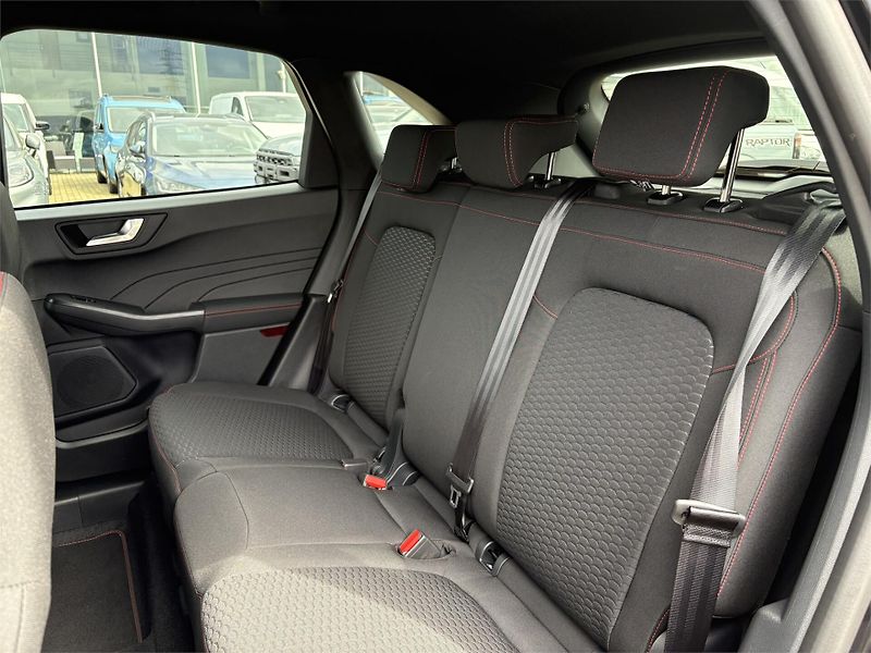 Ford Kuga (2025) ST-Line, 5dveřová, 1.5 EcoBoos - fotka 11 z 17