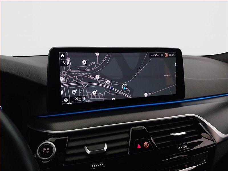 BMW Řada 5 (2021) M Sport 530e - fotka 18 z 22