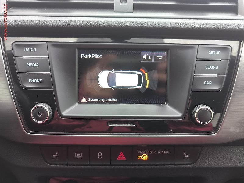 Škoda Fabia (2018) 1.0 TSi, 2.maj,ČR, Style - fotka 13 z 18
