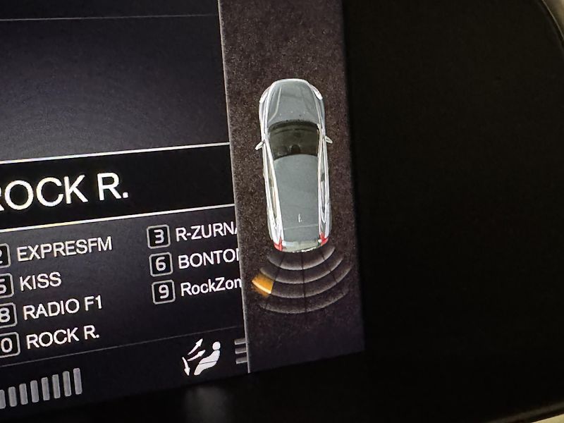 Volvo V40 T2 MOMENTUM AUT  - fotka 40 z 41