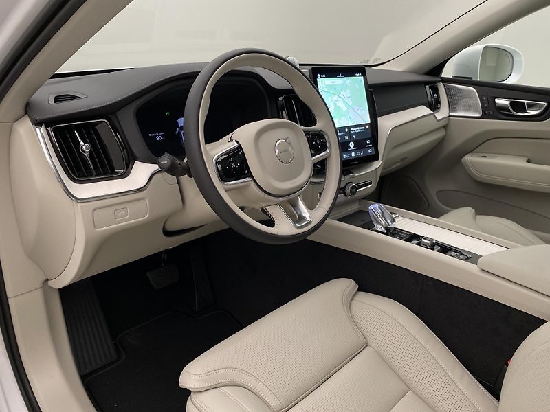 Volvo XC60 B5 AWD BRIGHT ULTRA REZERVACE - fotka 4 z 64