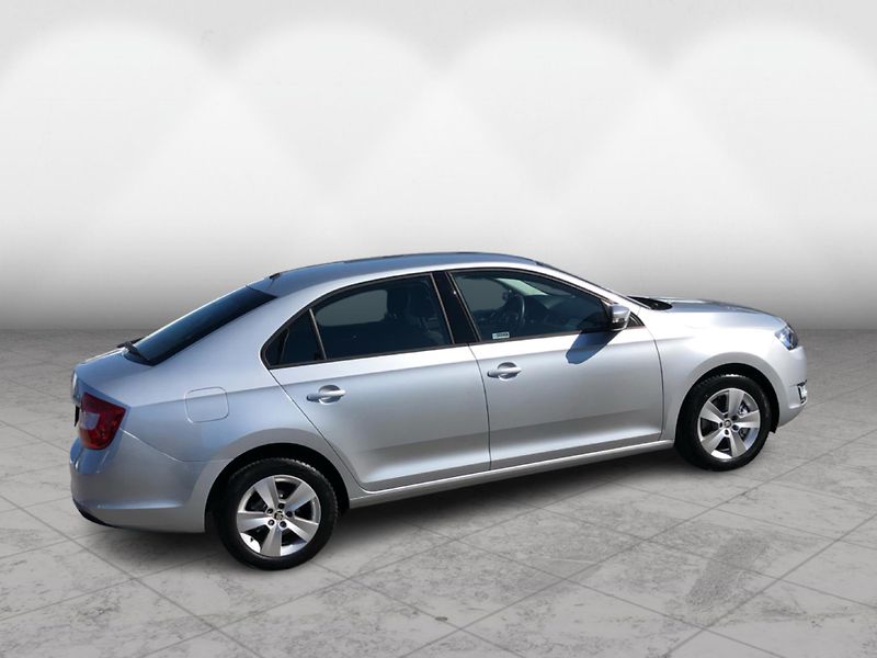 Škoda Rapid 1.2 TSi AMBITION - fotka 2 z 28