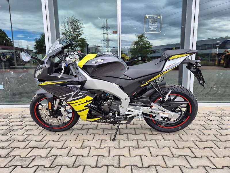 Aprilia RS 125 (2026) E5+ - fotka 7 z 37