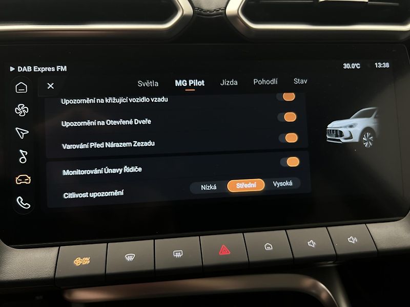 MG ZS HYBRID+ EXCLUSIVE 1.5 AUT - fotka 33 z 39