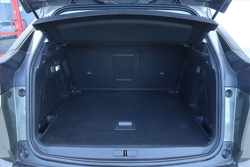 Peugeot 3008 (2017) 1.2 PureTech, Automat - fotka 14 z 23