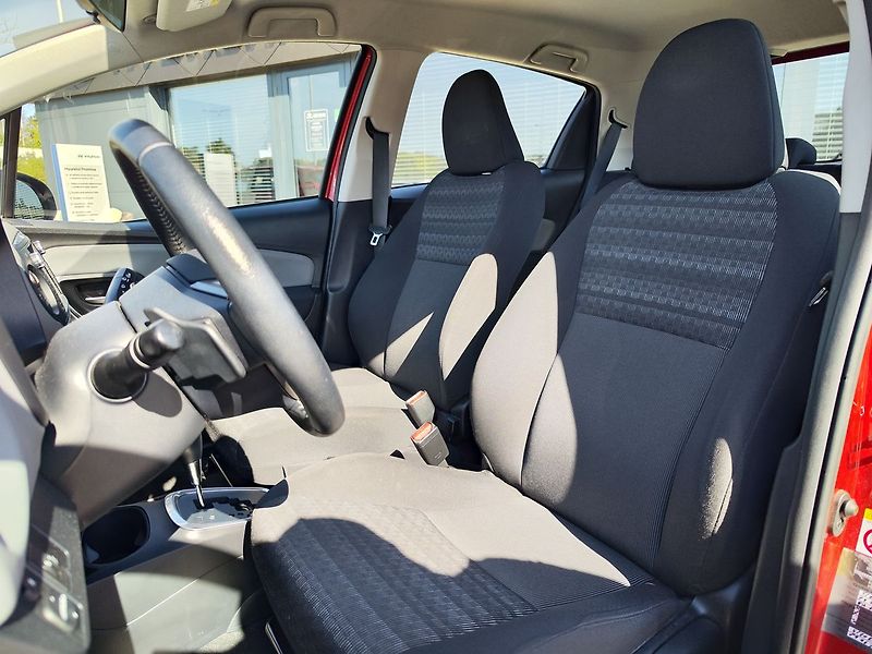 Toyota Yaris 1.33 Dual VVT-i/73kW AT Trend - fotka 13 z 25