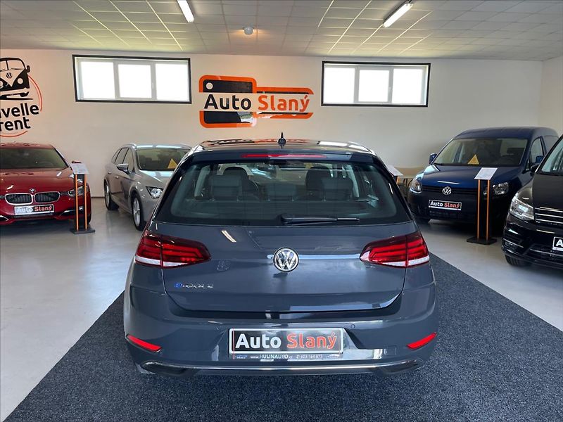 Volkswagen e-Golf 100kW,DPH,tep.čerpadlo - fotka 10 z 33