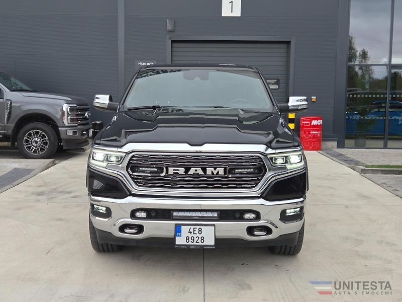 Dodge RAM (2022) RAM 1500 Limited V8 - fotka 2 z 14
