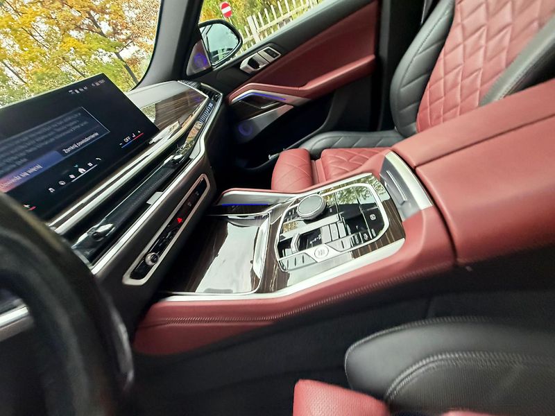 BMW X6 xDrive30d M Sport - fotka 19 z 23