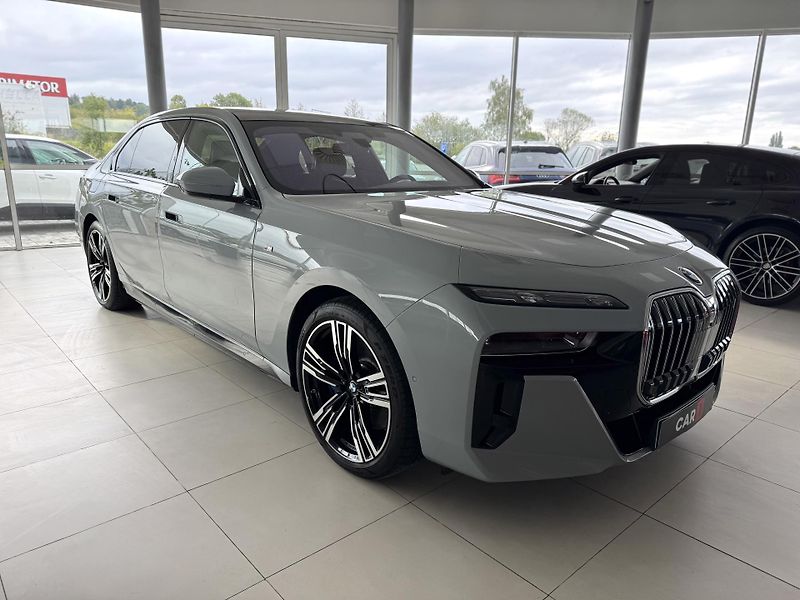 BMW i7 60 xDrive M-SPORT*Max.Výbava! - fotka 4 z 59