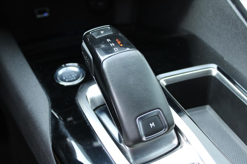 Peugeot 5008 1.6i 133kW ALLURE 1.MAJITEL ČR - fotka 25 z 28