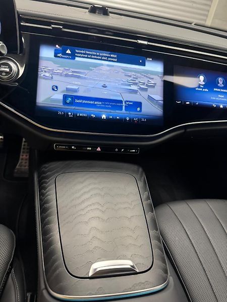Mercedes-Benz Třídy E (2024) E450 4MATIC AMG CZ - fotka 8 z 15