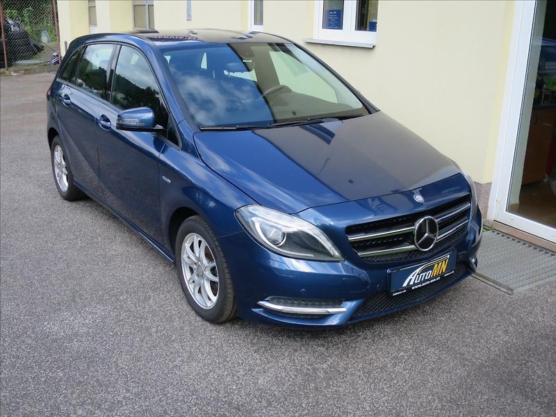 Mercedes-Benz Třídy B 1,6   200 - fotka 1 z 22