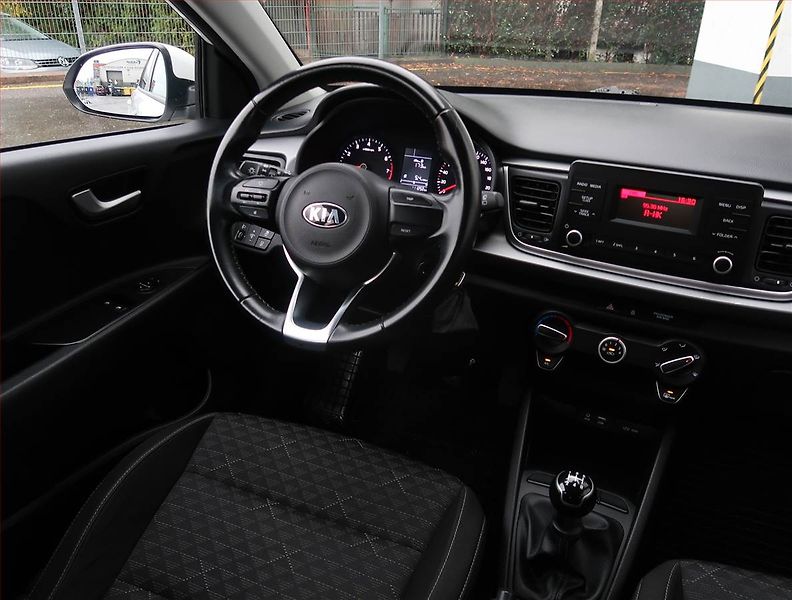 Kia Rio (2018) 1.25 CVVT, Serv.kniha - fotka 7 z 16
