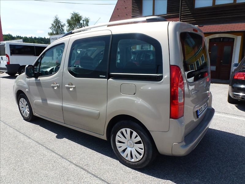 Citroën Berlingo 1,6 HDI  Multispace - fotka 14 z 44