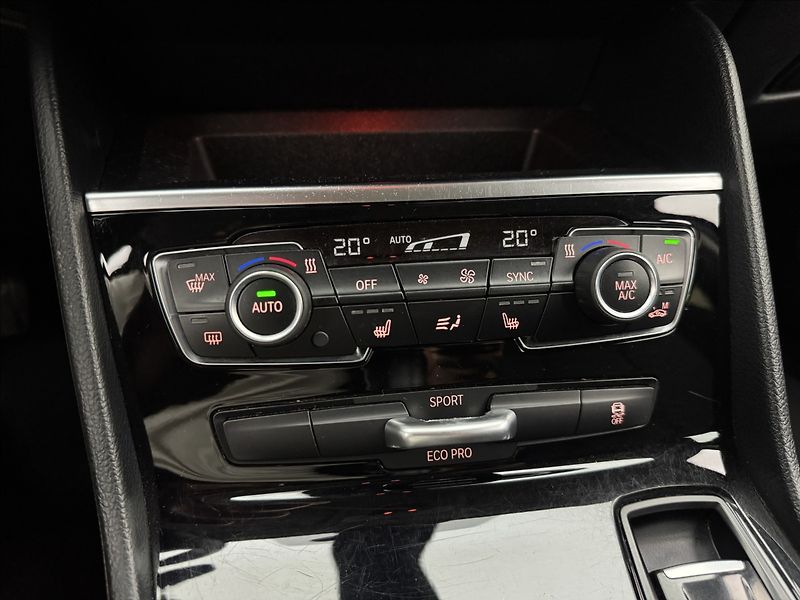 BMW Řada 2 1,5 218i LONG ROZVODY VÝHŘEV - fotka 25 z 43