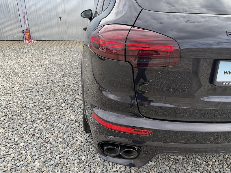 Porsche Cayenne 3.0TDI V6 265PS 4x4 GTS PAKET! - fotka 39 z 159