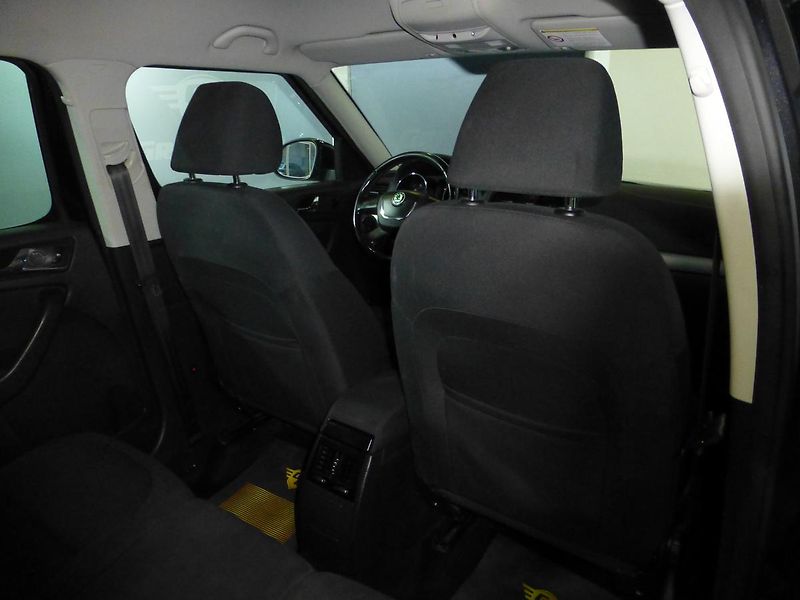 Škoda Yeti (2010) 1,2TSI-77KW*DIGI*PARK S*VYHŘ.S - fotka 23 z 26