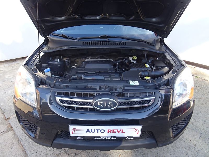 Kia Sportage (2009) 2.0i,104kW,NovéČR,klima - fotka 19 z 23