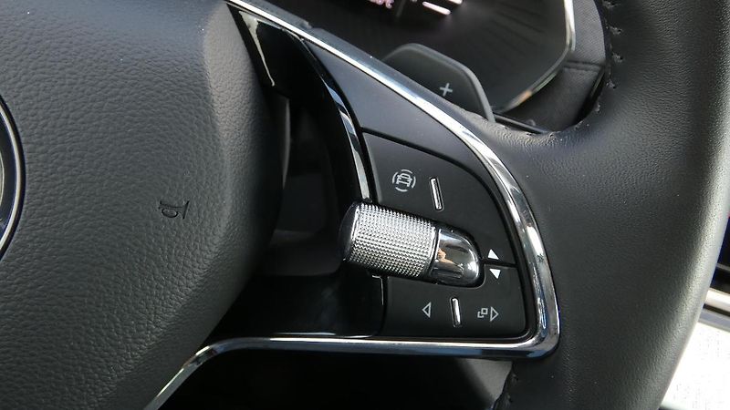 Škoda Octavia Combi 2,0 TDI Style DSG 110 kW - fotka 13 z 23