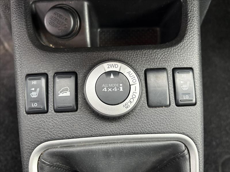 Nissan X-Trail 2,0 dCi 127kW 4x4 Výbava,Or.Km - fotka 11 z 35