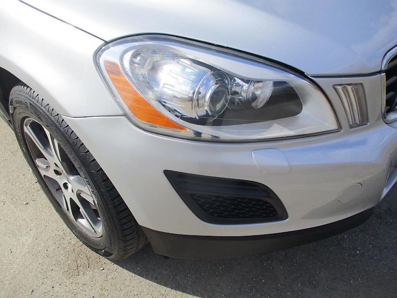 Volvo XC60 2.4 D5*AWD*NAVI*198 tkm*SUMMUM - fotka 28 z 56
