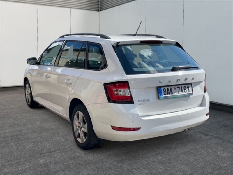 Škoda Fabia 1,0 TSI 81 Ambition - fotka 4 z 11