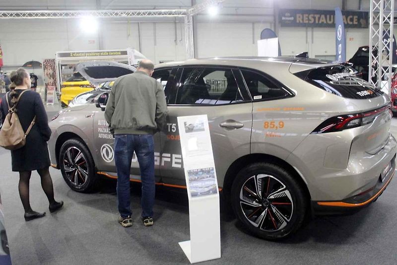 Autosalon Kola 2023 v Lysé v pátek 3. listopadu.