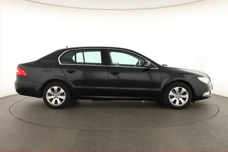 Škoda Superb (2010) 1.4 TSI, Tempomat - fotka 6 z 16