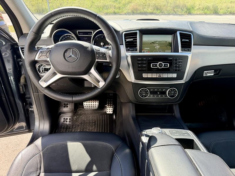 Mercedes-Benz Třídy M (2015) 350CDI 4M W166 AMG AIRMATIC ČR - fotka 11 z 27