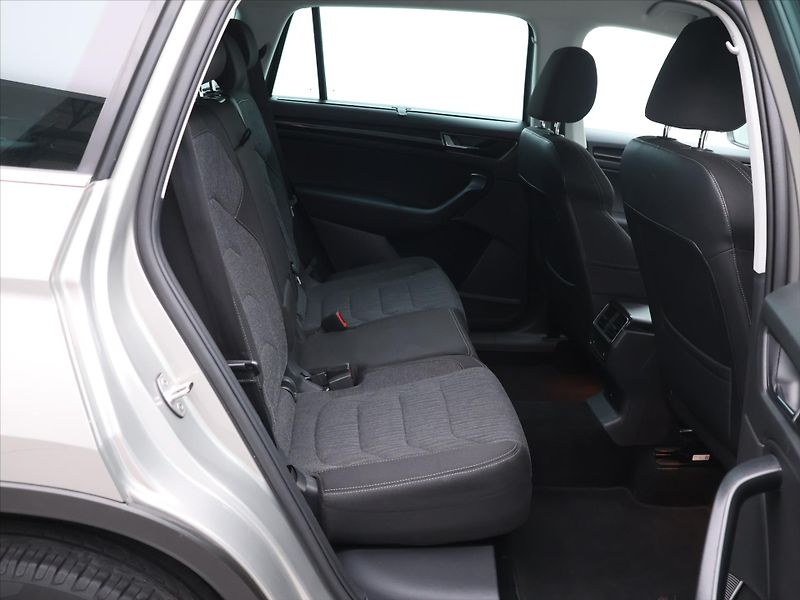 Škoda Kodiaq 2,0 TDI 110kW 4x4 CZ Style LED - fotka 12 z 28