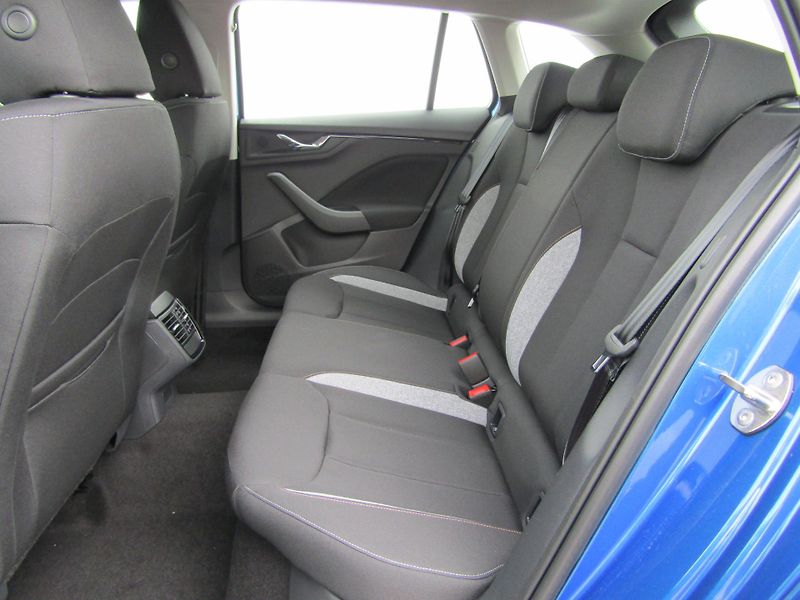 Škoda Scala (2025) Selection 1.0 TSI 85 kW - fotka 24 z 30