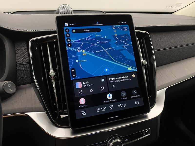 Volvo XC90 (2026) T8 AWD Plug-in DARK ULTRA - fotka 41 z 76