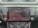 Škoda Superb (2016) 1.6 TDi, Style, DSG, bixen - náhled 15