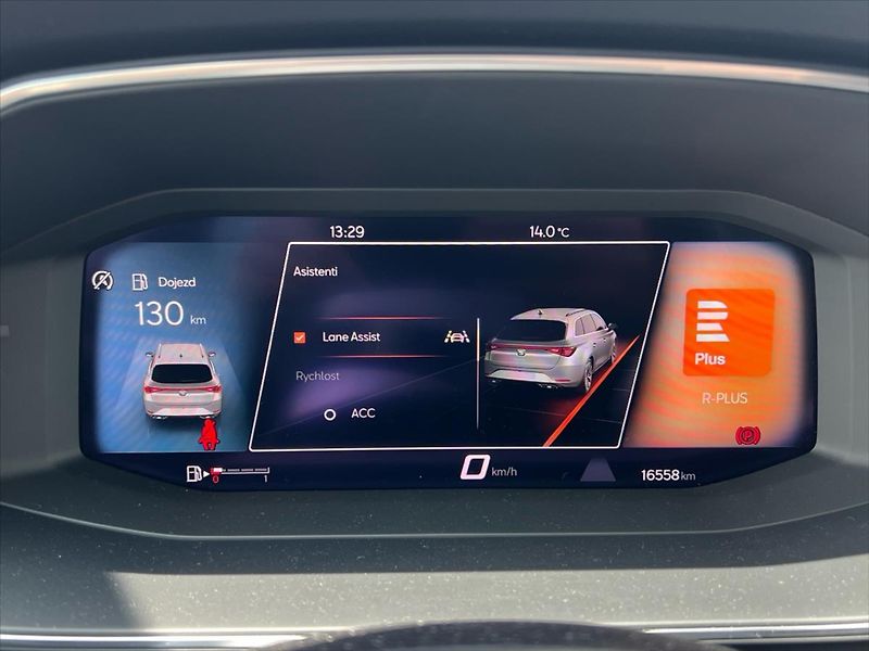 Seat Leon 1,5 TSi 96kW Xcellence ST - fotka 16 z 27