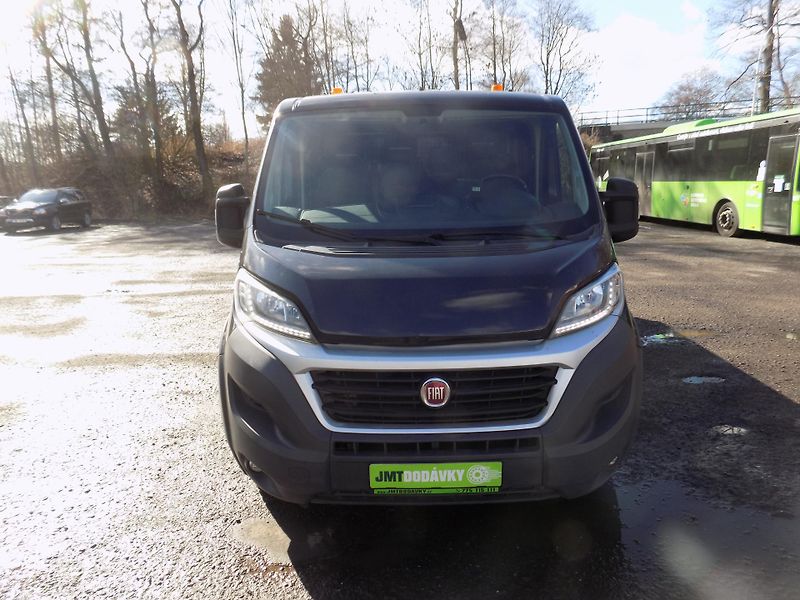 Fiat Ducato (2015) 3,0 130KW 7 MÍST VALNIK - fotka 2 z 42