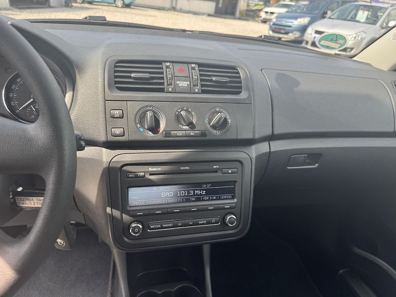 Škoda Fabia 1.2TSi,rezervace  - fotka 16 z 36