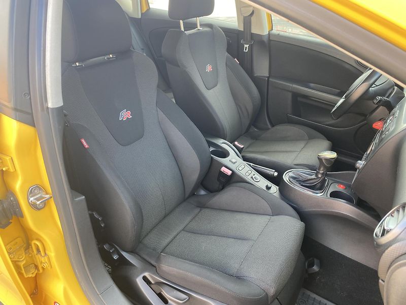 Seat Leon (2007) 2.0TFSi FR,147kW,TEMP,KLIMA!! - fotka 27 z 40