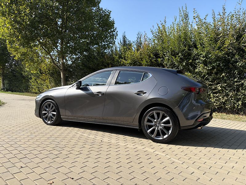 Mazda 3 2.0 Skyactiv-G Mild-Hybrid  - fotka 6 z 30