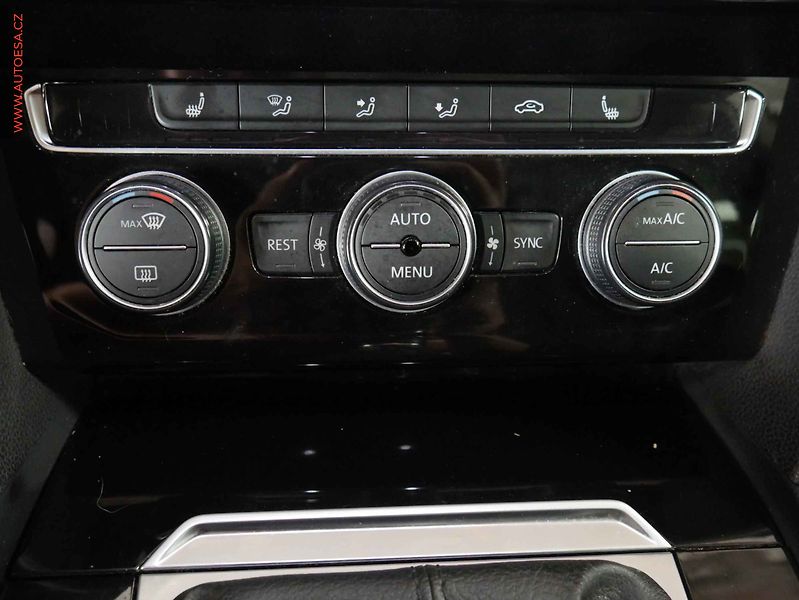 Volkswagen Arteon (2019) 2.0TDi, Elegance, LED - fotka 16 z 20