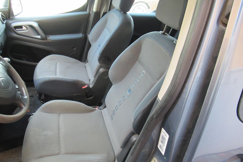 Citroën Berlingo MultiSpace 1.6 HDi KLIMA - fotka 10 z 12