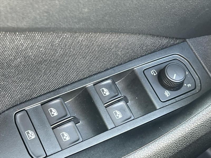 Škoda Scala 1,0 TSi 85kW TOP SELECTION - fotka 20 z 29