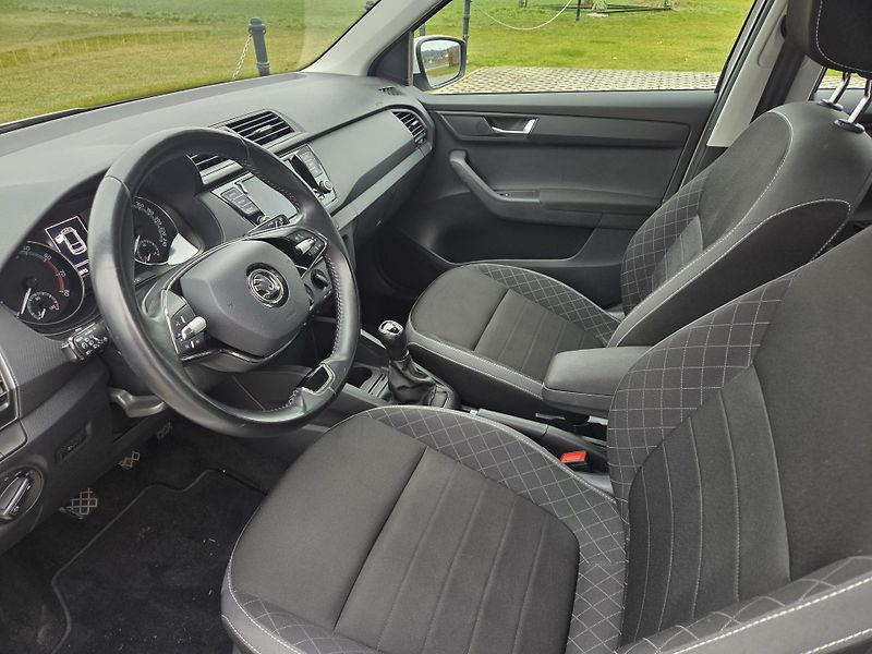 Škoda Fabia (2021) 1.0 TSI 70kW Ambition, CZ, DPH - fotka 10 z 19