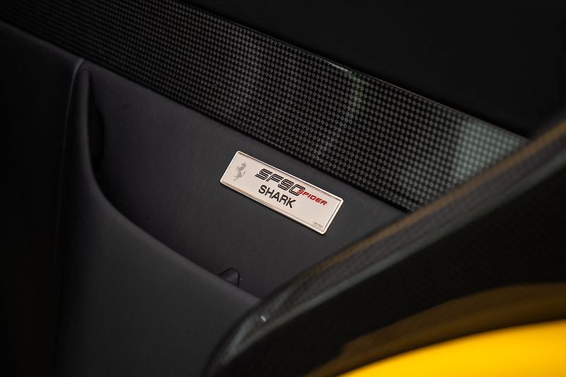 Ferrari SF90 Spider Tailor Made - fotka 17 z 27