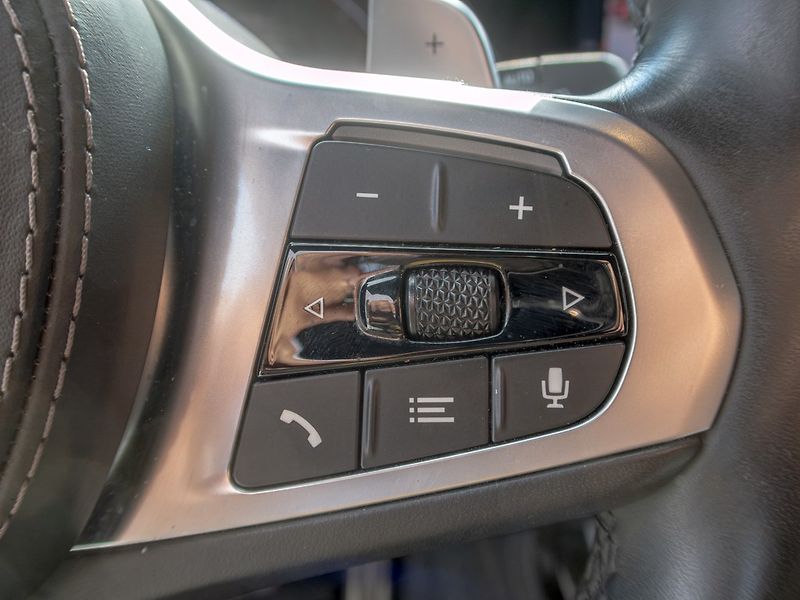 BMW X7 (2019) ČR 3.0i 250KW 7sed – INDIVIDUÁ - fotka 23 z 49
