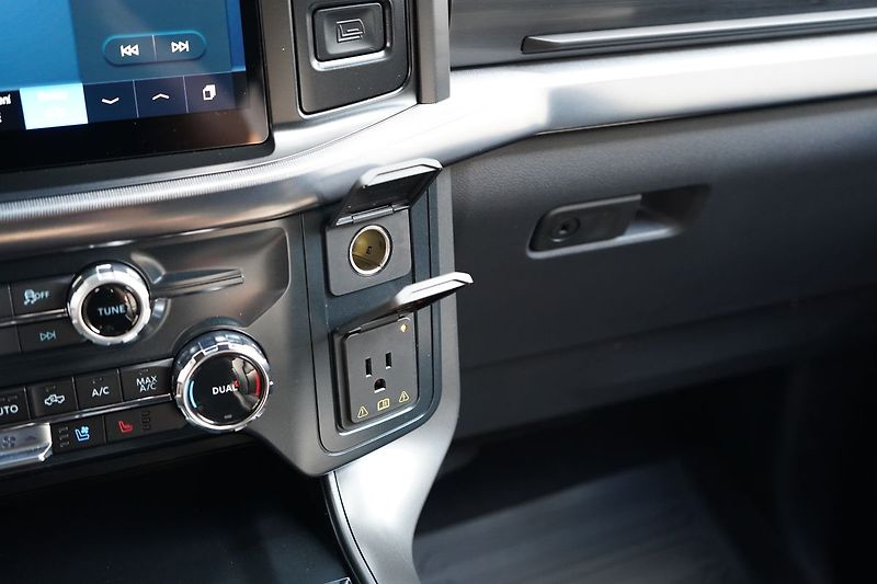 Ford F-150 (2026) Lariat 5,0 298 kW - fotka 56 z 56