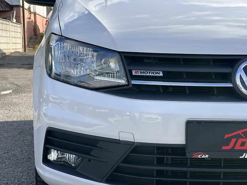 Volkswagen Caddy 2.0TDi 4x4 ČR 1.MAJ odp.DPH - fotka 32 z 37