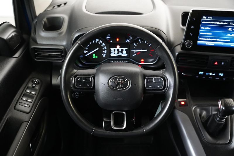 Toyota ProAce City Verso - fotka 17 z 23